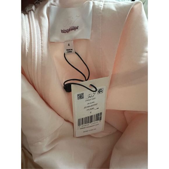 Cinq a Sept Women's Jill Cowlneck Gown in Pearl US 4 $795 - Picture 9 of 9